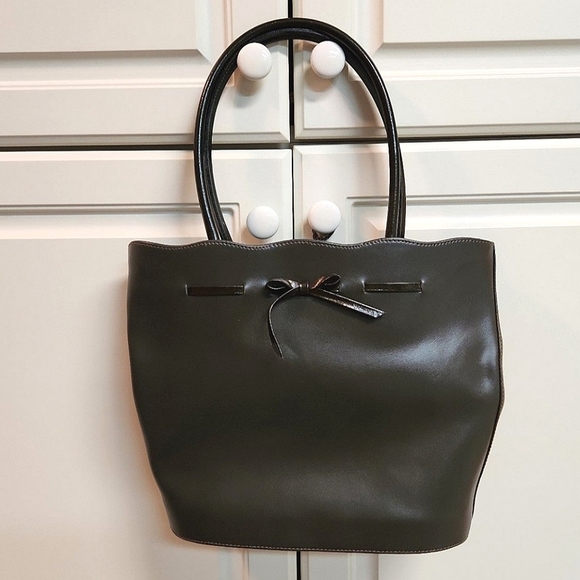 Focus Paris Handbags - Focus Paris Hunter Green Bucket Bag